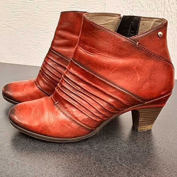 PIKOLINOS Red Ankle Boots - Picture 1 of 16